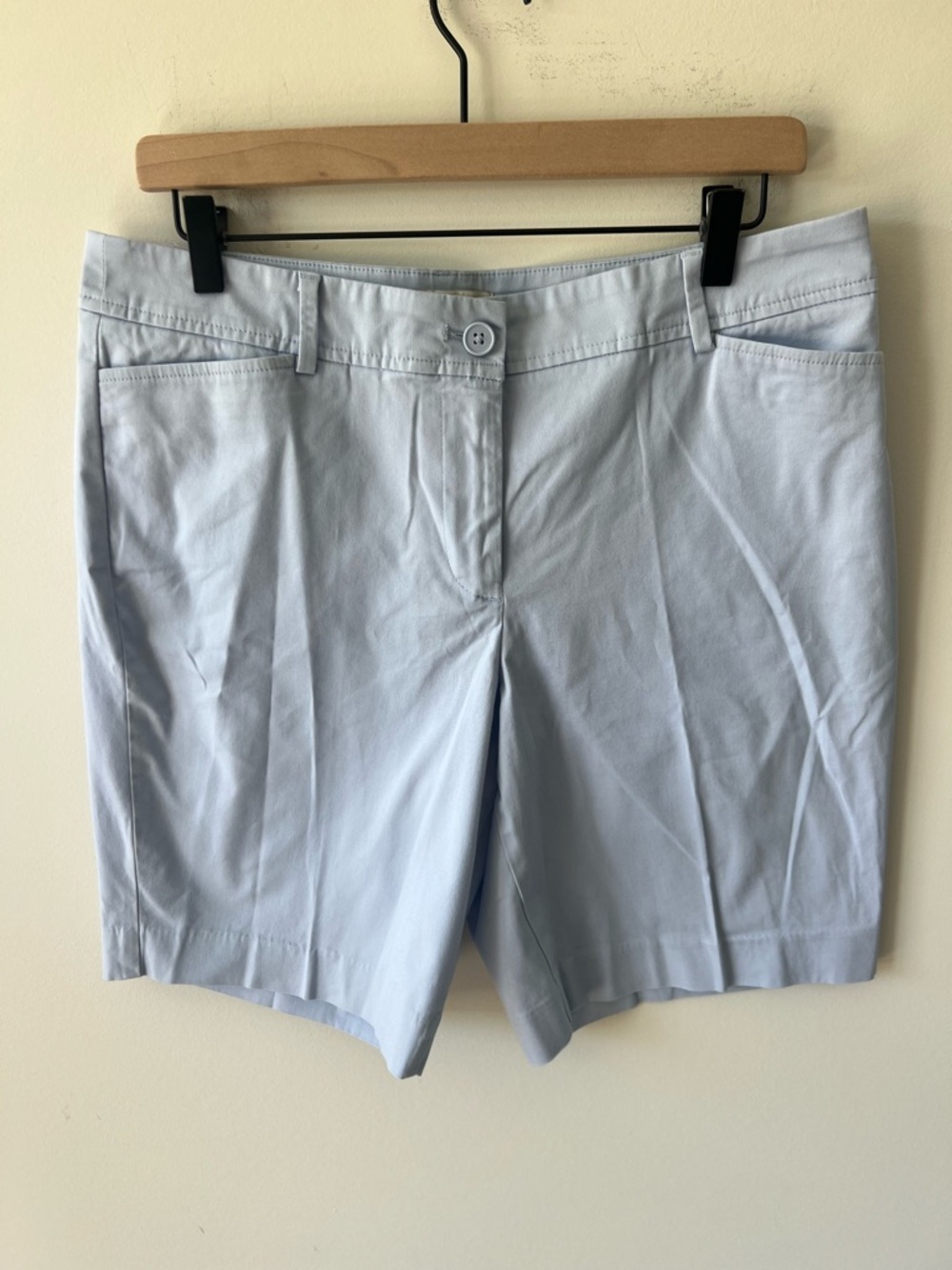 Talbots Light Blue Tailored Bermuda 9” Shorts 98% Cotton